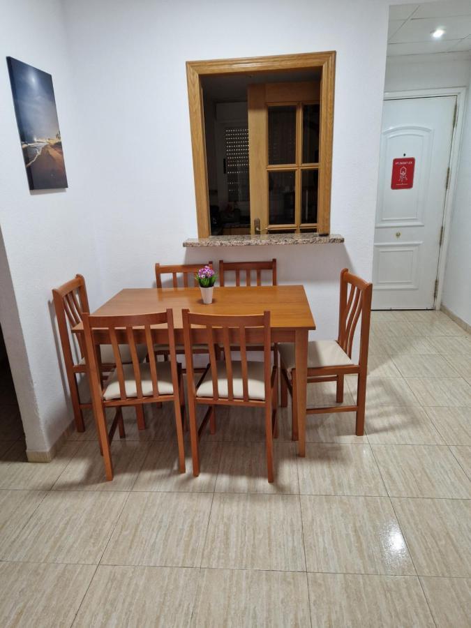 Schöne Ferienwohnung ca. 350m vom Strand entfernt Oropesa del Mar Exterior foto