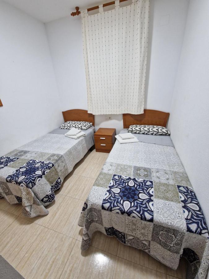Schöne Ferienwohnung ca. 350m vom Strand entfernt Oropesa del Mar Exterior foto